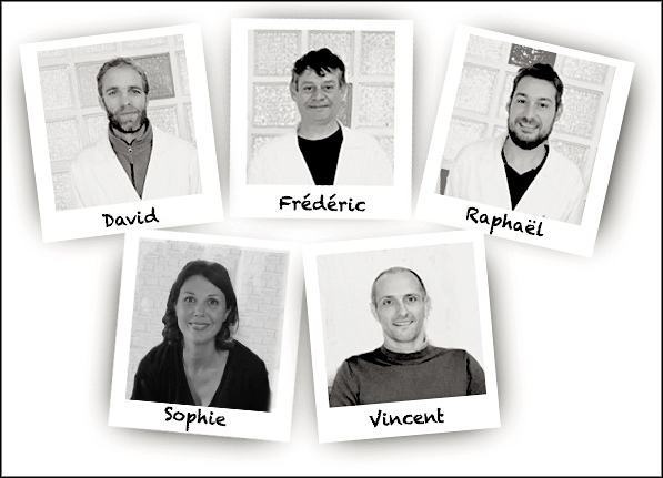 L'équipe de l'Atelier graphique Saunière au complet : David - Frédéric - Raphaël - Sophie - Vincent