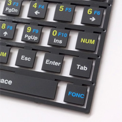 Sérigraphie directe et non impression numérique sur clavier vierge en plastique